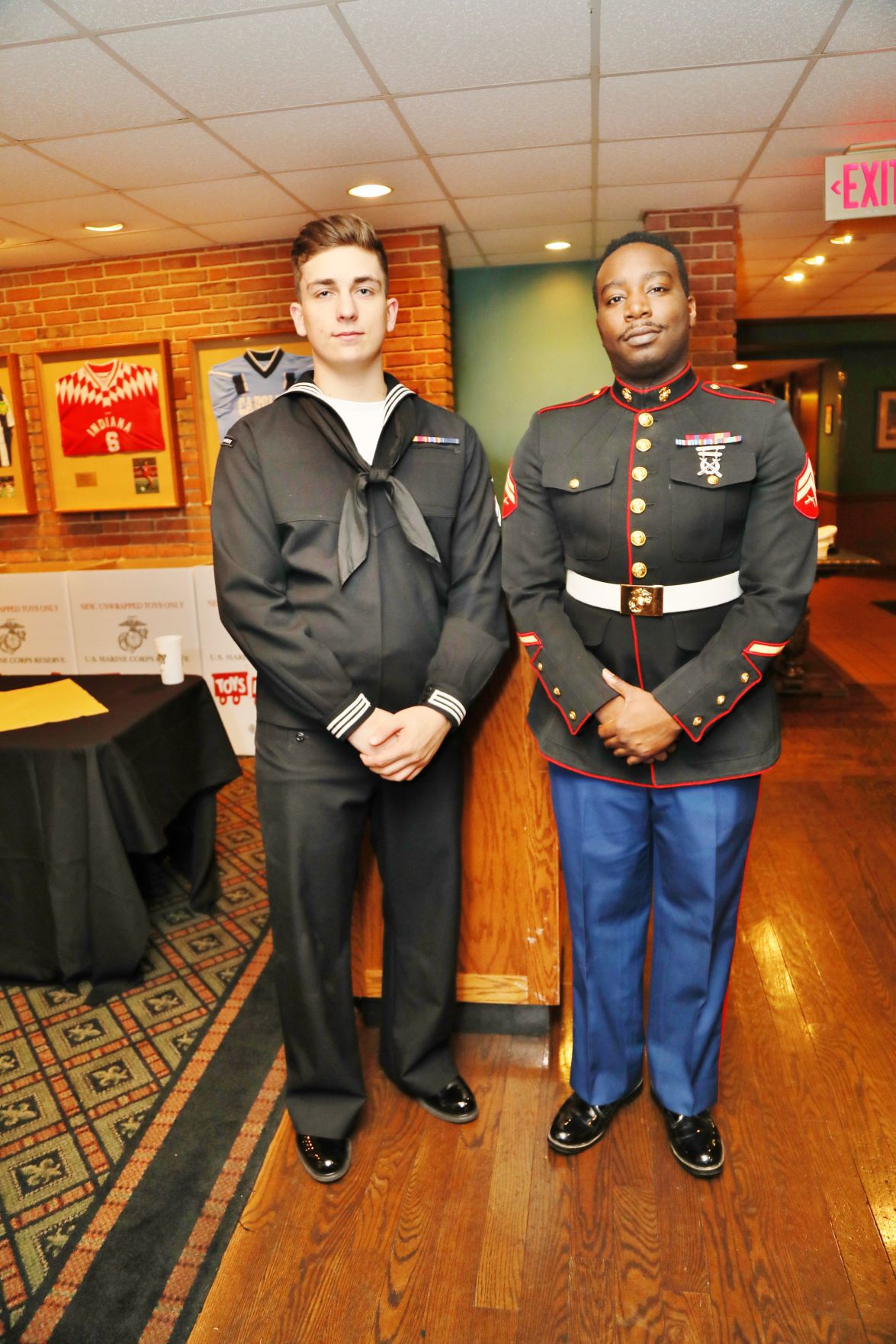 Peter Wohlstadter, Donnaven Akins